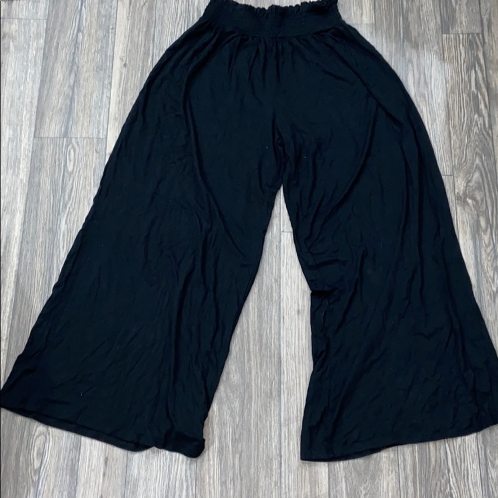 Wide leg pants